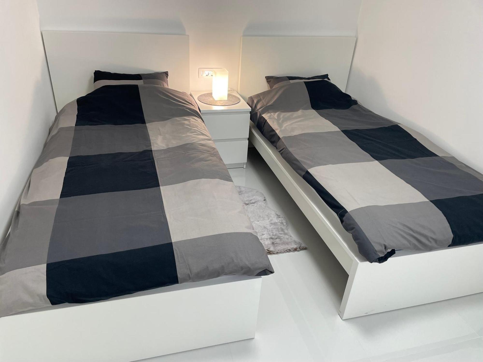 Apartment White Zagreb - Private Parking&Garage ภายนอก รูปภาพ