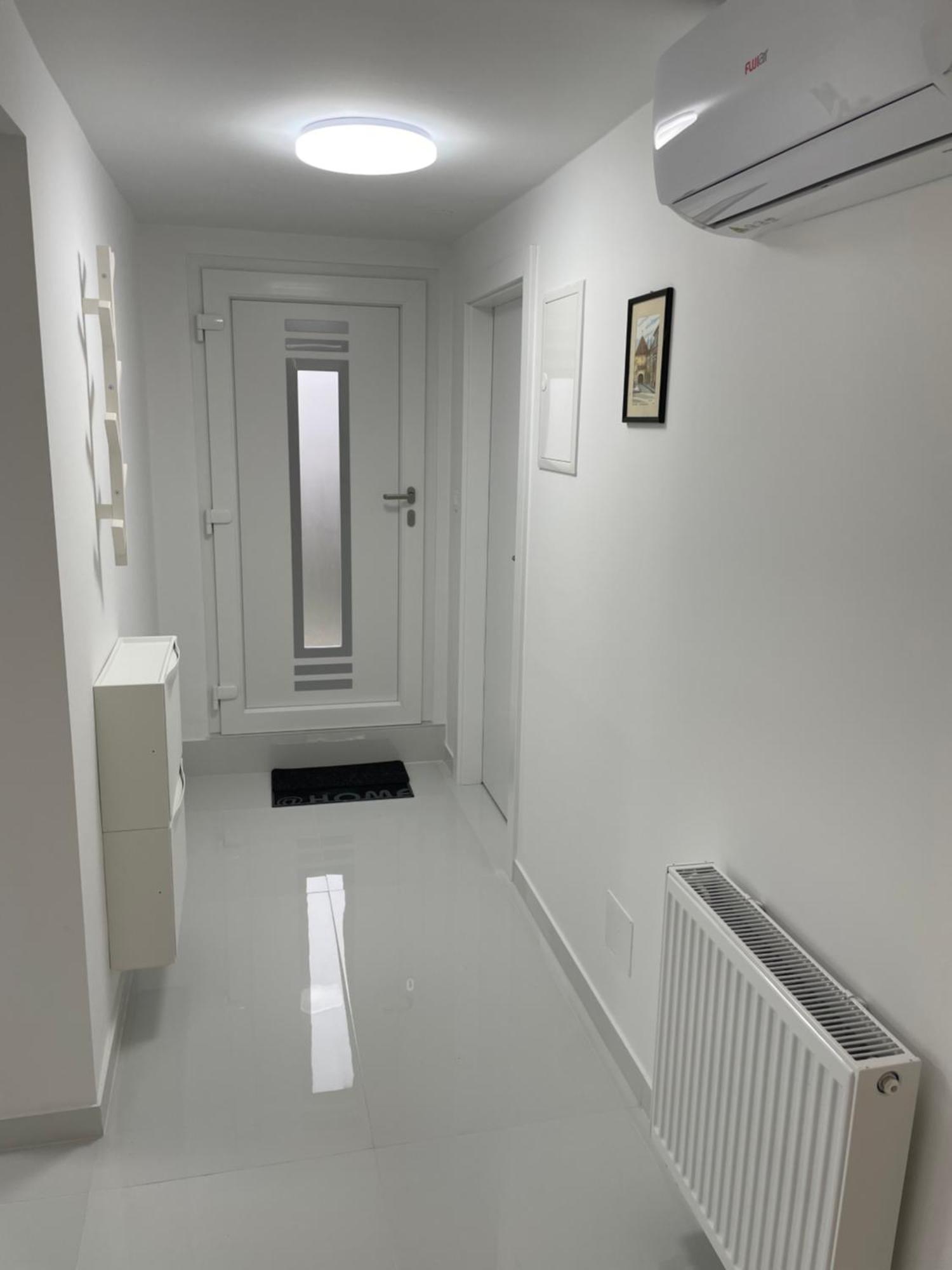 Apartment White Zagreb - Private Parking&Garage ภายนอก รูปภาพ